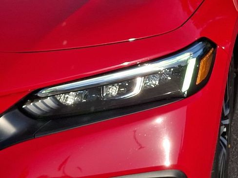 Used 2024 Honda Civic EX image 9