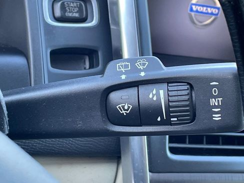 Used 2015 Volvo XC60 T6 Platinum image 37