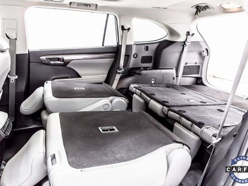 Used 2023 Toyota Highlander Platinum image 35
