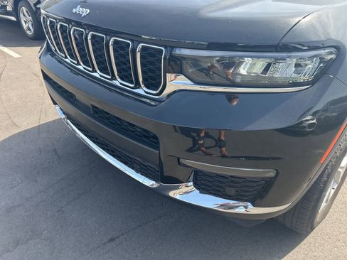 Used 2024 Jeep Grand Cherokee L Limited w/ Luxury Tech Group II image 12