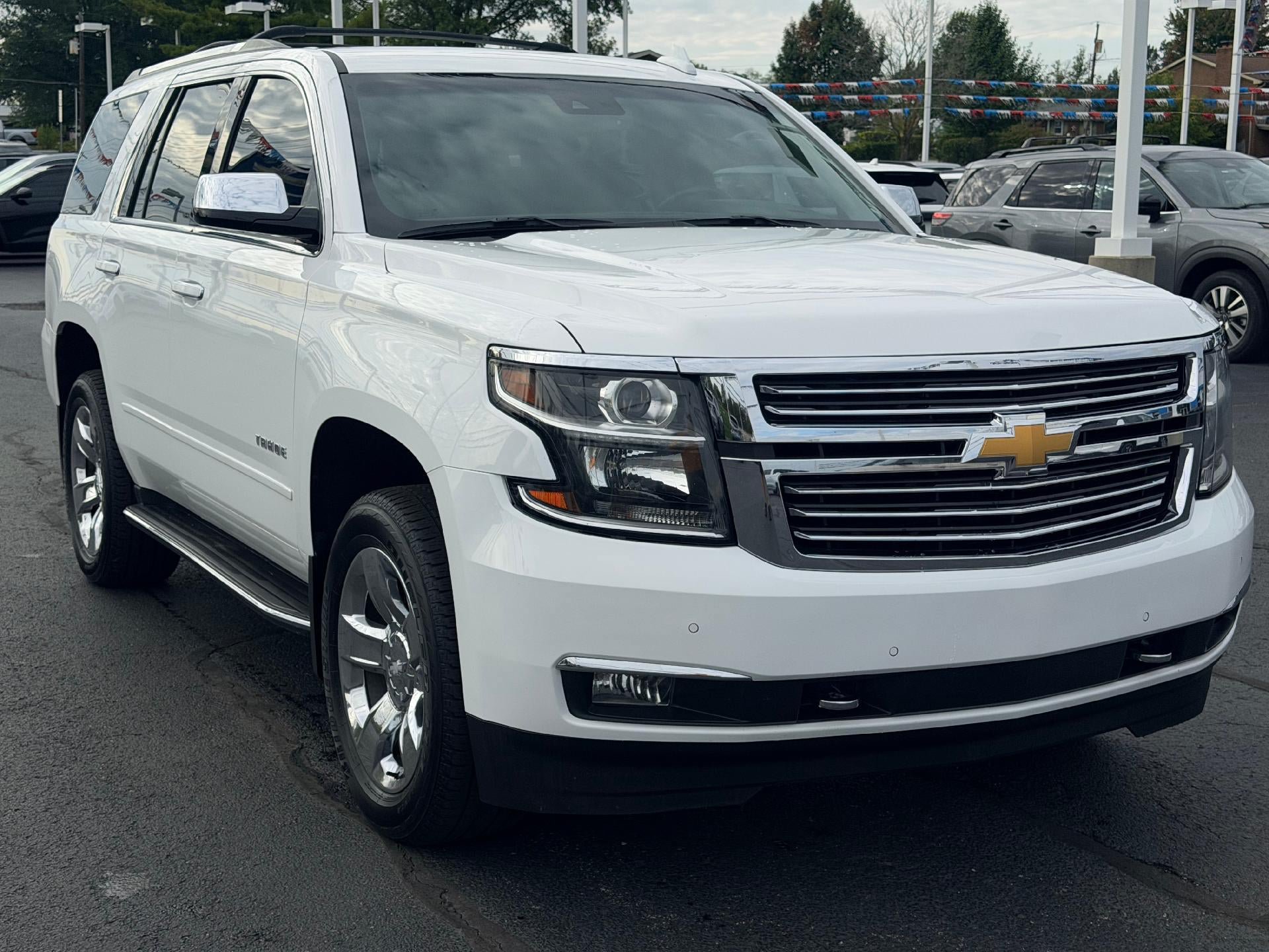 Used 2018 Chevrolet Tahoe Premier AWD/4WD image 3