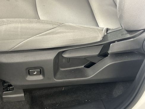 Used 2025 Toyota Tacoma SR5 image 19