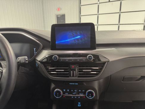 Used 2023 Ford Escape Active w/ Cold Weather Package image 19