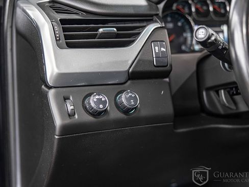 Used 2019 Chevrolet Tahoe LS AWD/4WD image 19