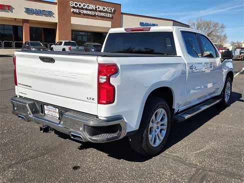 Certified 2022 Chevrolet Silverado 1500 LTZ w/ Z71 Off-Road Package image 4