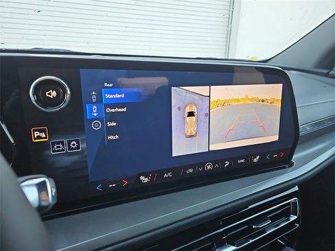 New 2026 Chevrolet Traverse LT w/ Driver Confidence Package image 22