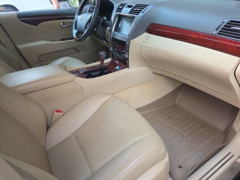 Used 2009 Lexus LS 460 AWD image 12