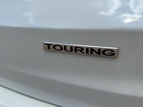 Used 2016 Honda CR-V Touring image 12