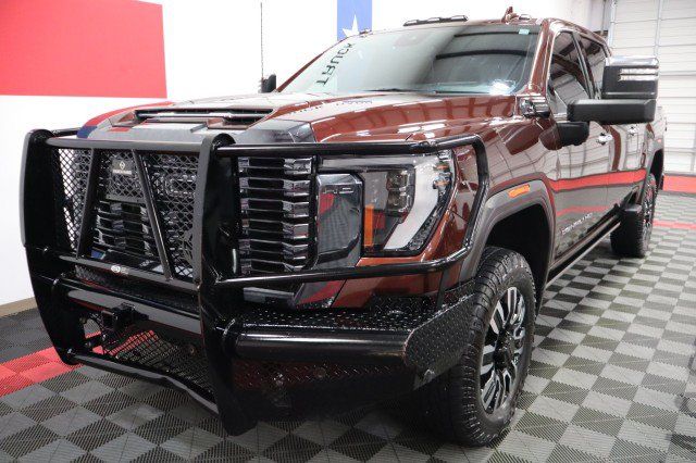 Used 2024 GMC Sierra 2500 Denali Ultimate AWD/4WD image 3