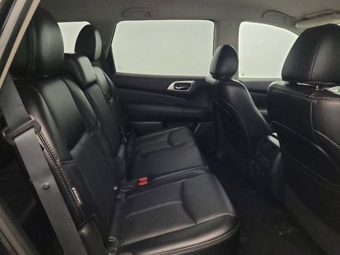 Used 2020 Nissan Pathfinder SL AWD/4WD image 19