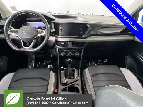 Used 2022 Volkswagen Taos SEL image 7