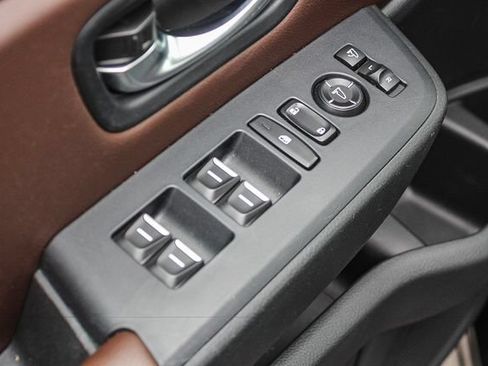 Used 2024 Honda Pilot Elite image 26