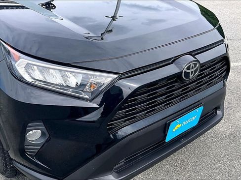 Used 2019 Toyota RAV4 XLE AWD/4WD image 30
