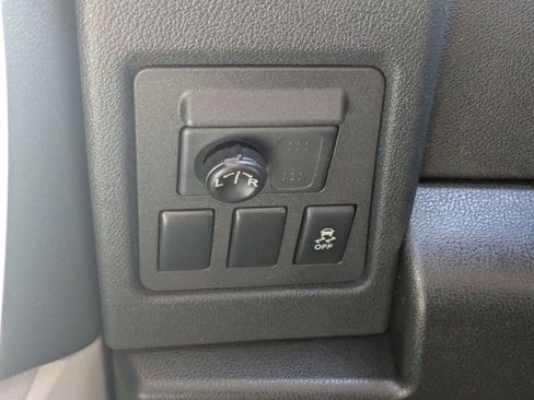 Used 2015 Nissan Rogue S w/ Convenience Package FWD image 22