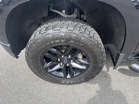Used 2021 Chevrolet Silverado 1500 Custom Trail Boss AWD/4WD image 13