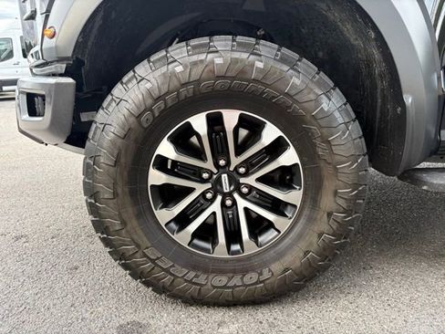 Used 2020 Ford F150 Raptor image 9