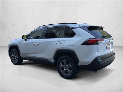 Used 2025 Toyota RAV4 LE AWD/4WD image 7
