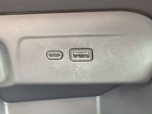 Used 2025 Chevrolet Trax LT w/ LT Convenience Package image 22