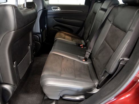 Used 2021 Jeep Grand Cherokee Laredo X image 27