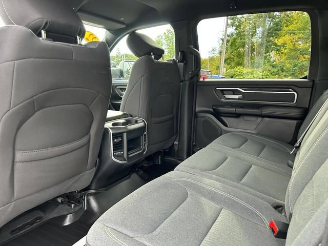Used 2022 RAM 1500 Big Horn AWD/4WD image 14