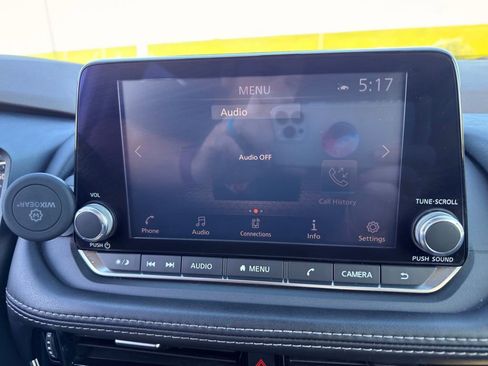 Used 2021 Nissan Rogue SV AWD/4WD image 38