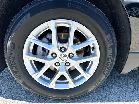 Used 2024 Chevrolet Equinox LT FWD image 7