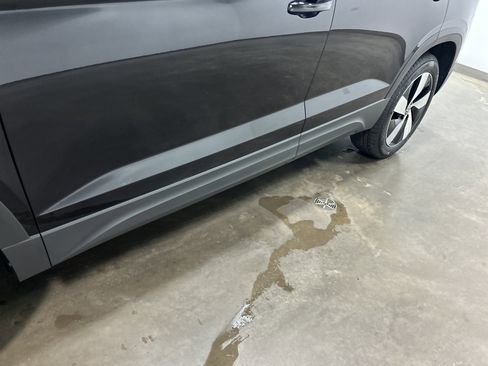 New 2025 Volkswagen Taos S image 10