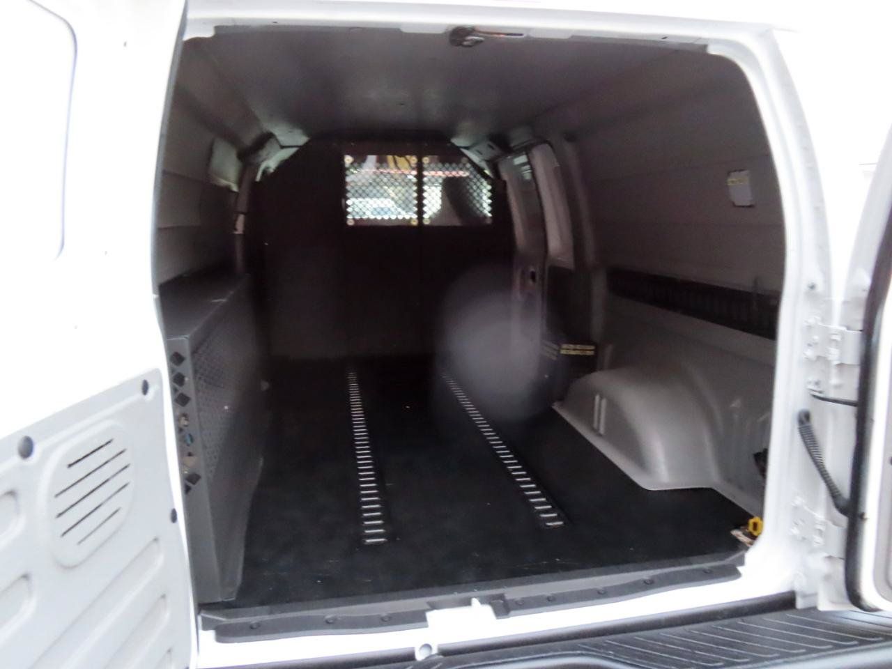 Used 2012 Ford E-150 and Econoline 150 RWD image 19