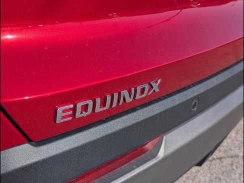 New 2026 Chevrolet Equinox LT w/ Safety and Technology Package FWD image 18