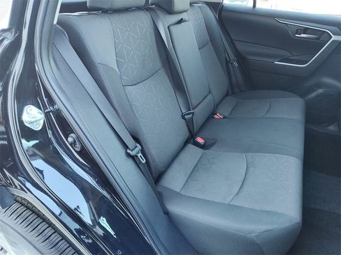 Used 2024 Toyota RAV4 XLE image 33