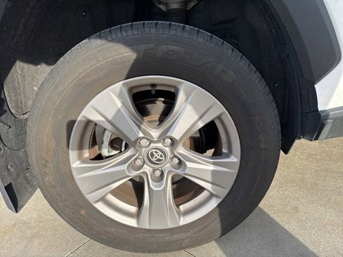 Used 2024 Toyota RAV4 XLE image 9