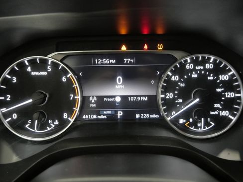 Used 2025 Nissan Rogue SV AWD/4WD image 15