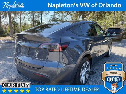 Used 2022 Tesla Model Y Long Range image 7