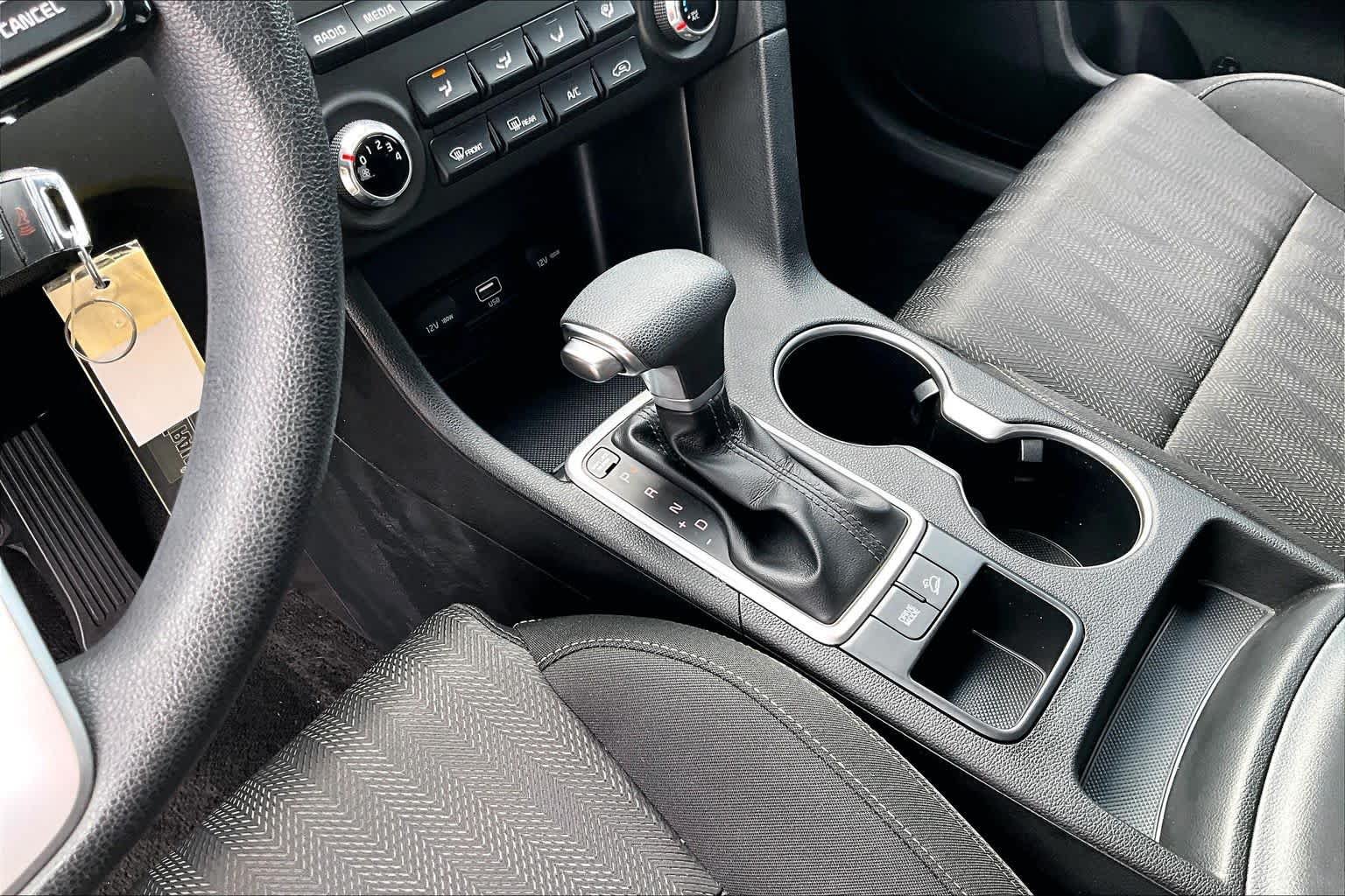 Used 2020 Kia Sportage LX FWD image 14