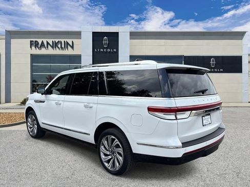 Certified 2022 Lincoln Navigator L Reserve AWD/4WD image 5