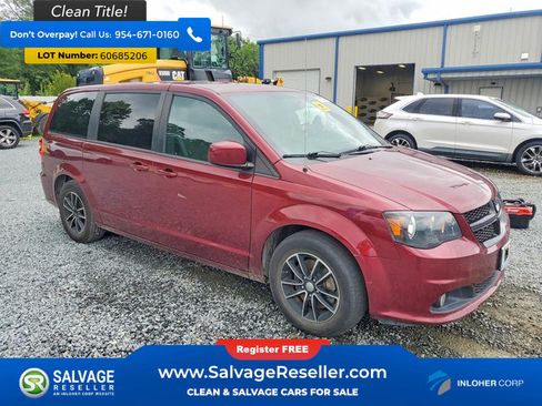 Used 2018 Dodge Grand Caravan SE FWD image 5