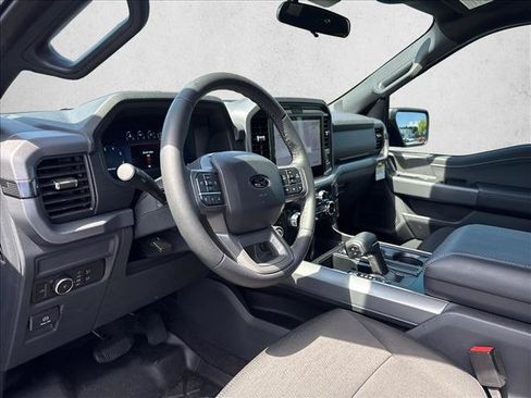 Used 2026 Ford F150 XLT w/ XLT Black Appearance Package AWD/4WD image 9