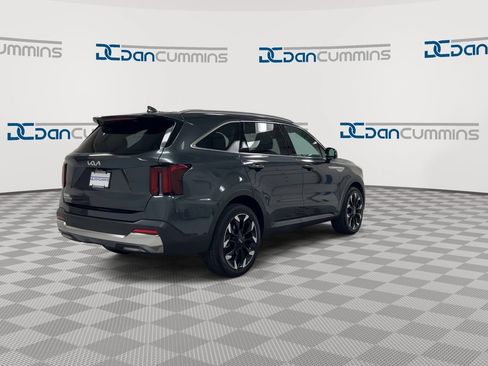 Used 2025 Kia Sorento EX FWD image 8