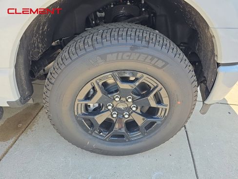 New 2025 Ford F150 Lightning XLT image 29