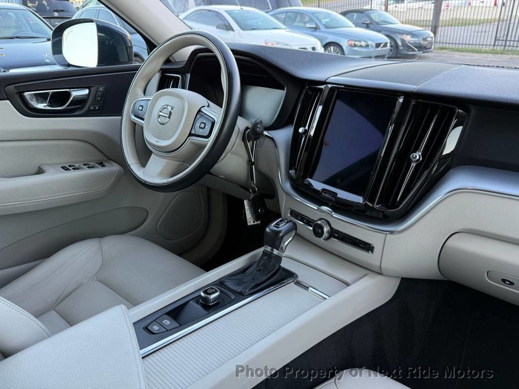 Used 2018 Volvo XC60 T5 Momentum w/ Vision Package AWD/4WD image 15