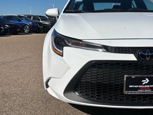 Used 2024 Toyota Corolla LE image 4