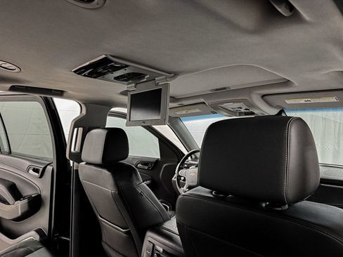 Used 2017 Chevrolet Suburban LT AWD/4WD image 13