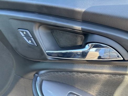 Used 2017 Chevrolet Malibu LT image 50