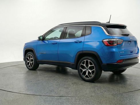 Used 2025 Jeep Compass Limited image 6