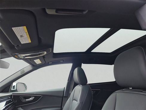 New 2026 Audi Q8 Premium Plus image 8