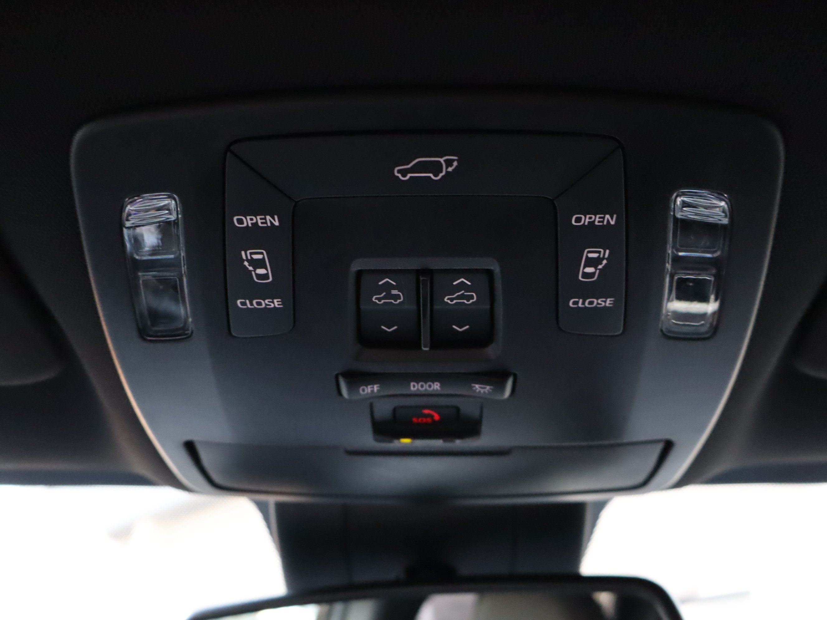 Used 2026 Toyota Sienna XSE FWD image 30