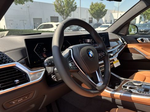 New 2026 BMW X5 xDrive40i w/ Climate Comfort Package AWD/4WD image 16