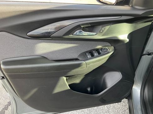 Used 2023 Chevrolet TrailBlazer LT image 7