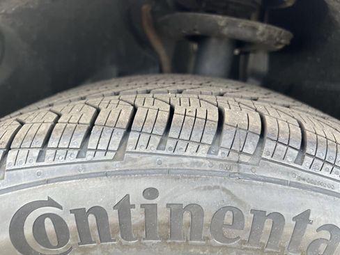 Used 2024 Mercedes-Benz GLB 250 250 image 12