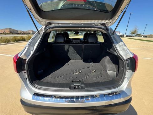 Used 2017 Nissan Rogue Sport SL w/ SL Premium Package image 57